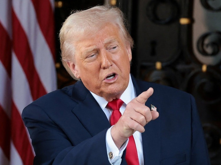 Tổng thống Mỹ tuyên bố tấn công bến cảng nghi liên quan buôn bán ma túy